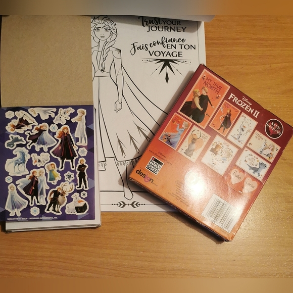 Disney Frozen Activity Sets and Cards - Picture 2 of 7